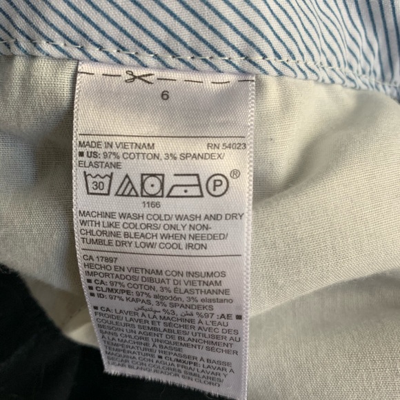 Like new Old Navy shorts - Picture 5 of 7